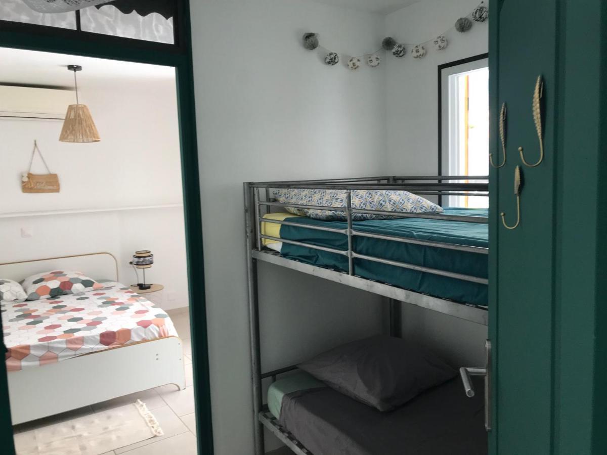 Gites le petit voyageur Sainte-Anne  Extérieur photo